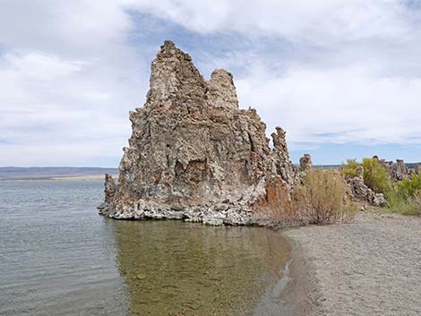 South Tufa Towers Trail