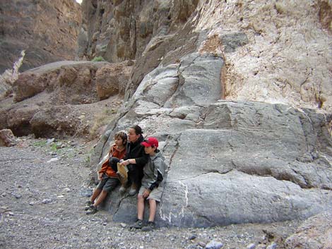 Titus Canyon Hike