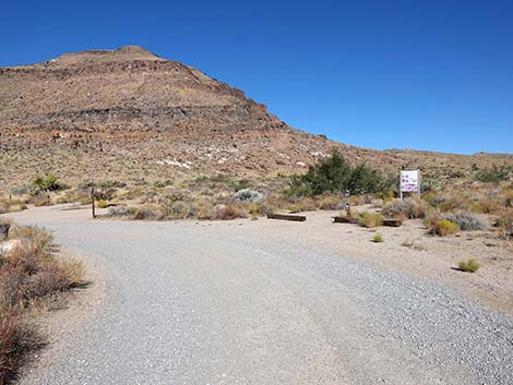 Hole-in-the-Wall Campground Trailhead