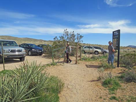 Middle Oak Creek Trailhead