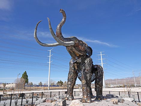 Monumental Mammoth